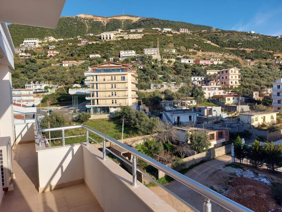 Edan Apartments Вльора Екстер'єр фото