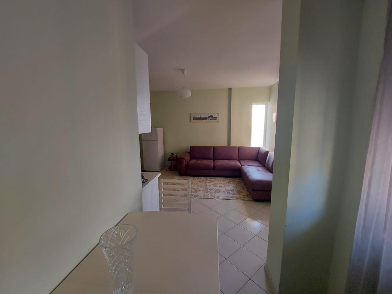 Edan Apartments Вльора Екстер'єр фото