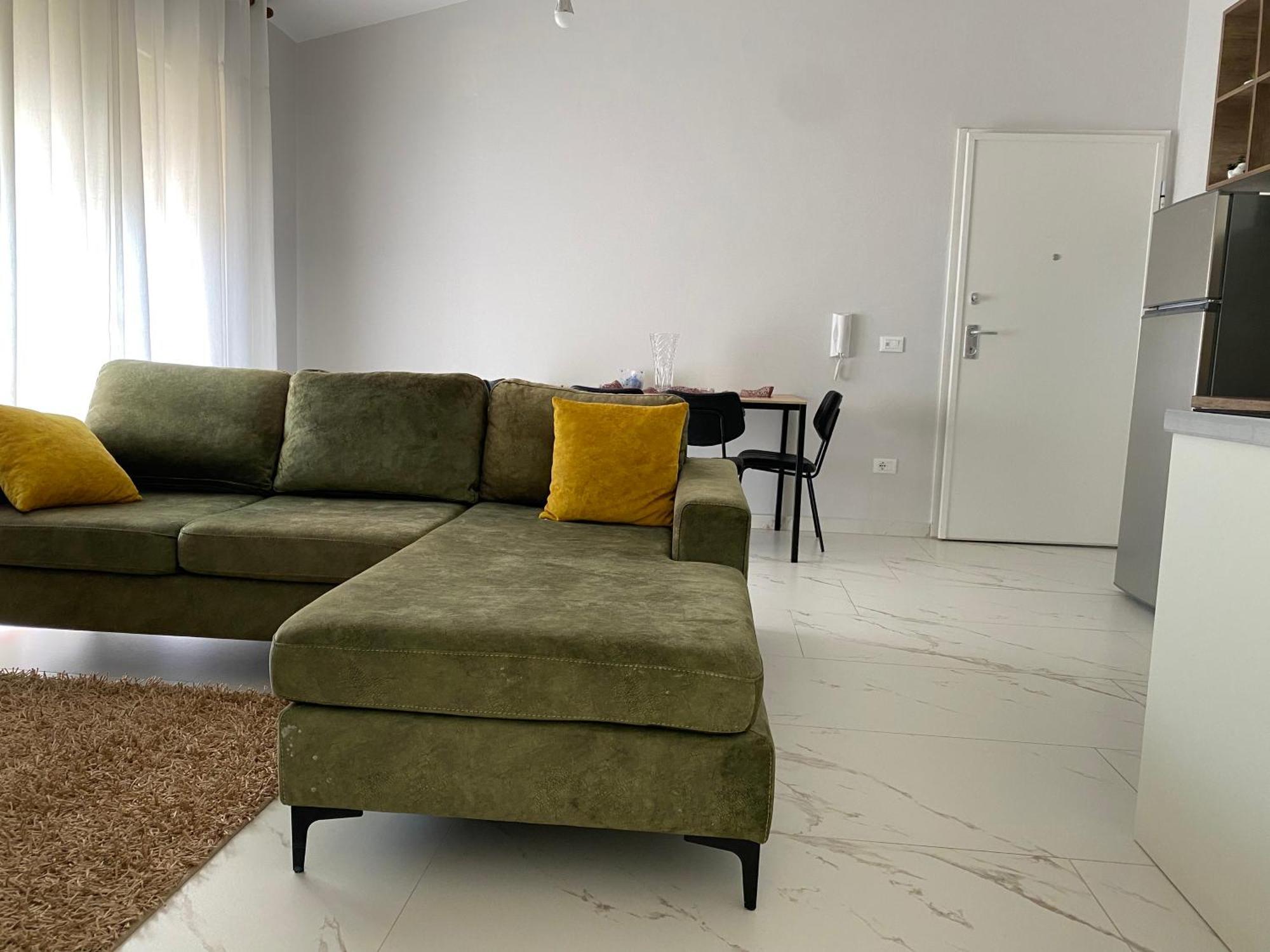 Edan Apartments Вльора Екстер'єр фото